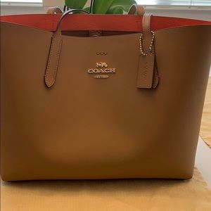 COACH-TAN TOTE